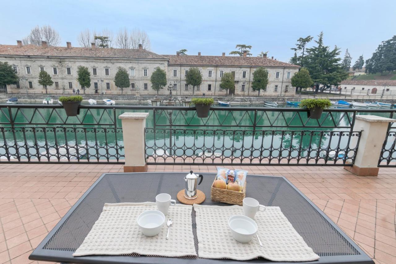 Fiori Sull'Acqua Apartments Πεσκιέρα ντελ Γκάρντα Εξωτερικό φωτογραφία