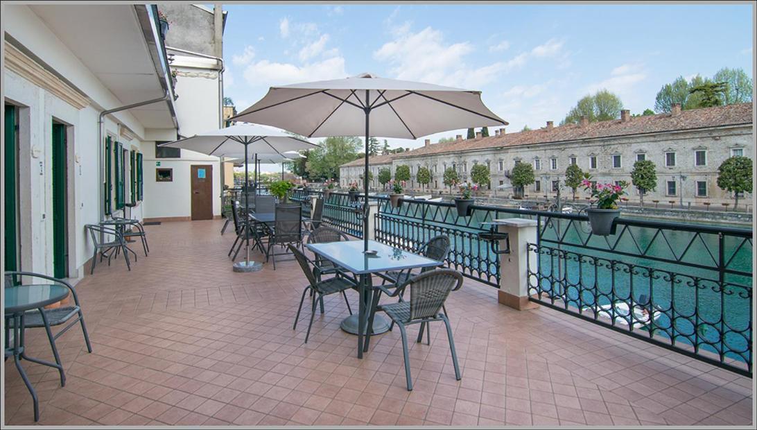 Fiori Sull'Acqua Apartments Πεσκιέρα ντελ Γκάρντα Εξωτερικό φωτογραφία