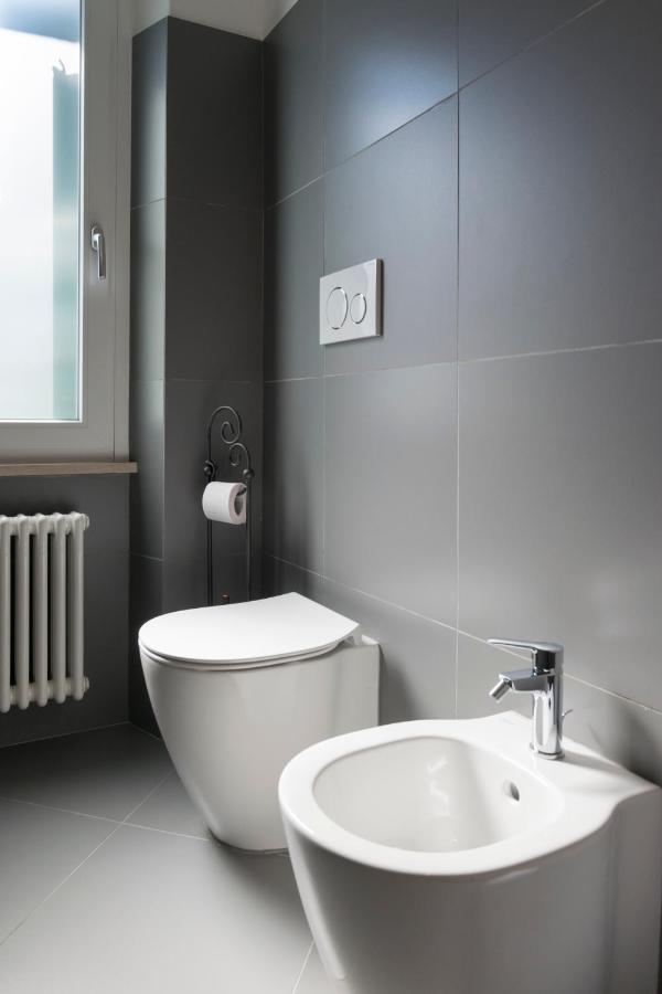 Fiori Sull'Acqua Apartments Πεσκιέρα ντελ Γκάρντα Εξωτερικό φωτογραφία