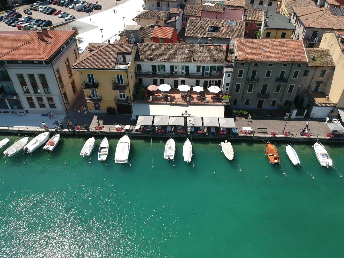 Fiori Sull'Acqua Apartments Πεσκιέρα ντελ Γκάρντα Εξωτερικό φωτογραφία