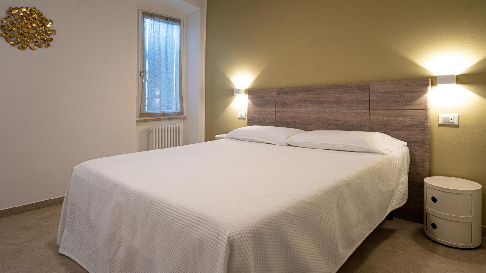 Fiori Sull'Acqua Apartments Πεσκιέρα ντελ Γκάρντα Εξωτερικό φωτογραφία