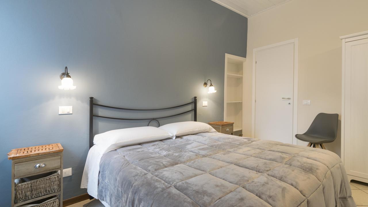 Fiori Sull'Acqua Apartments Πεσκιέρα ντελ Γκάρντα Εξωτερικό φωτογραφία
