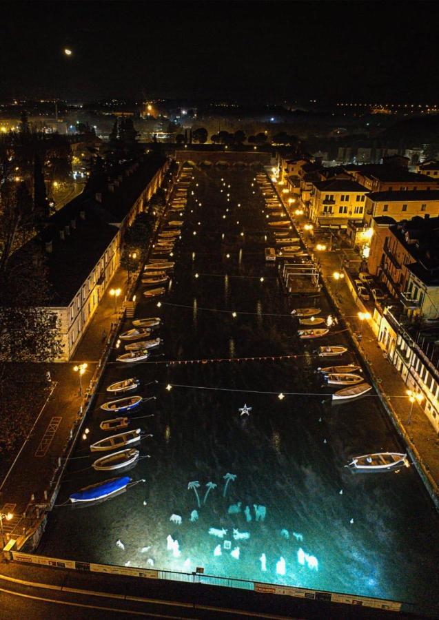 Fiori Sull'Acqua Apartments Πεσκιέρα ντελ Γκάρντα Εξωτερικό φωτογραφία
